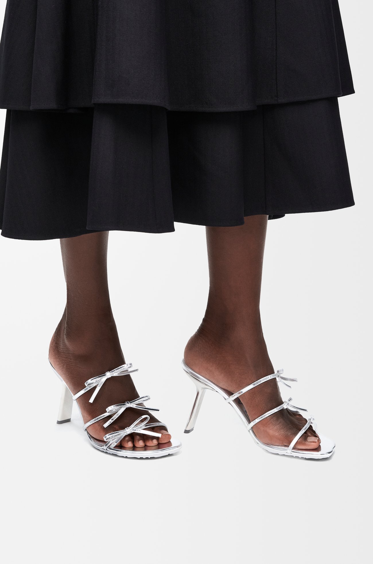 LOEWE Petal sandal in metallic calfskin Silver