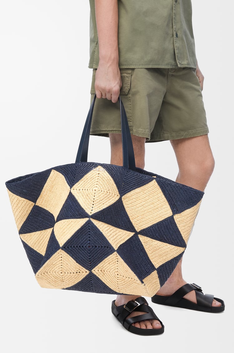 LOEWE XXL Puzzle Fold tote in raffia Natural/Navy