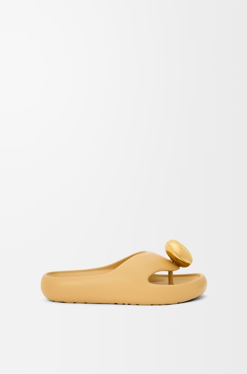 LOEWE Foam Pebble sandal Medium Concealer/Gold