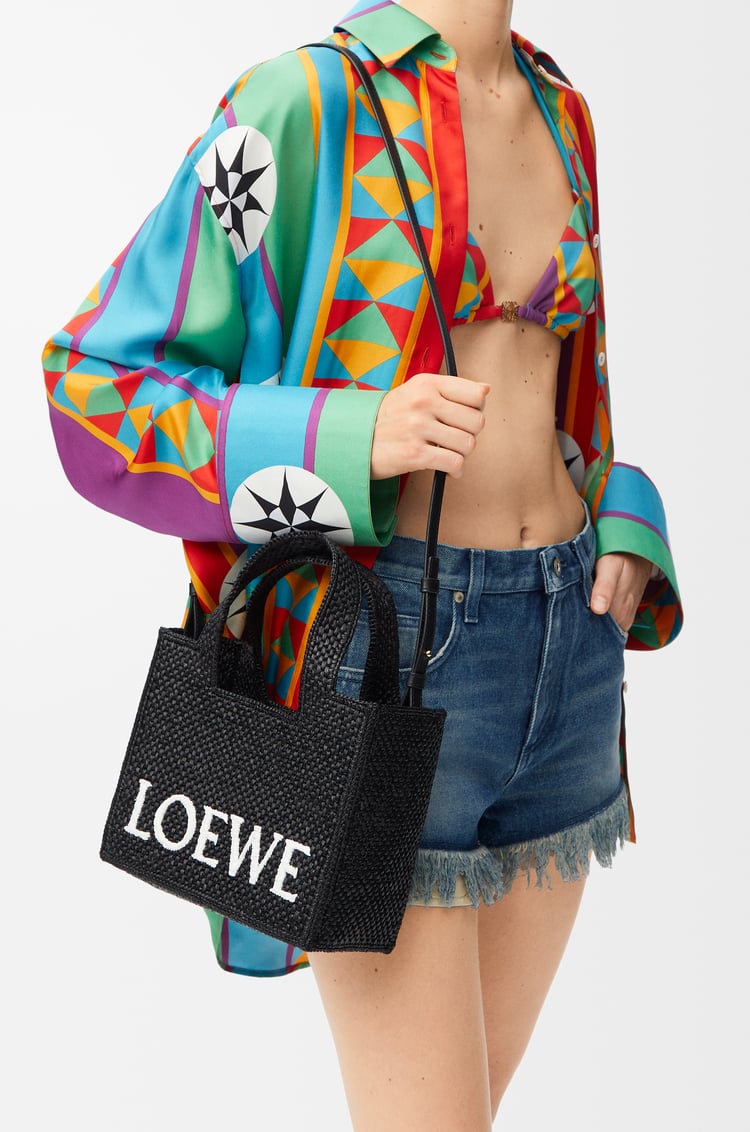 LOEWE Bolso LOEWE Font Tote pequeño en rafia Negro