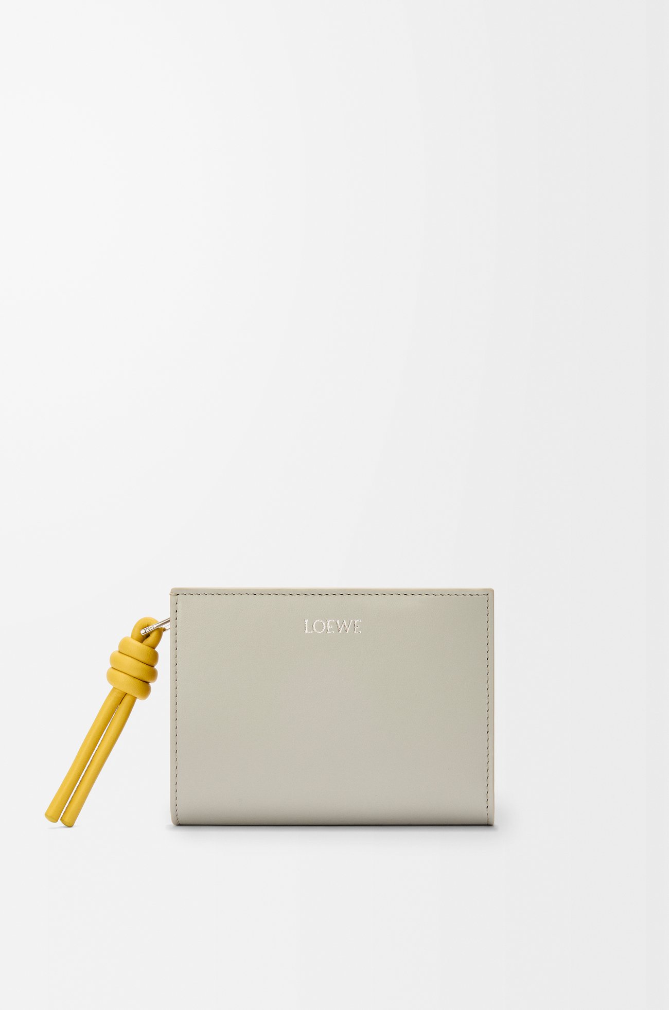 LOEWE ノット コンパクト ウォレット（シャイニーナパカーフ） シェルグレー/ダンデライオン
