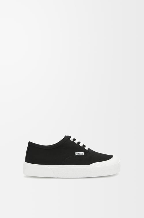LOEWE Zapatilla Terra Vulca con cordones en lona Negro