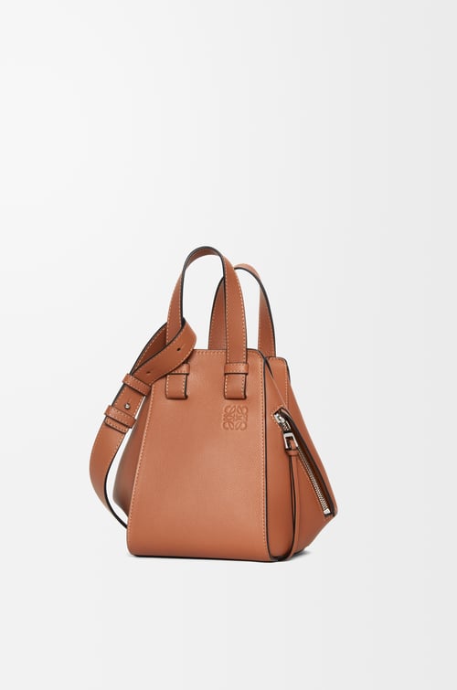 LOEWE Compact Hammock bag in classic calfskin Tan