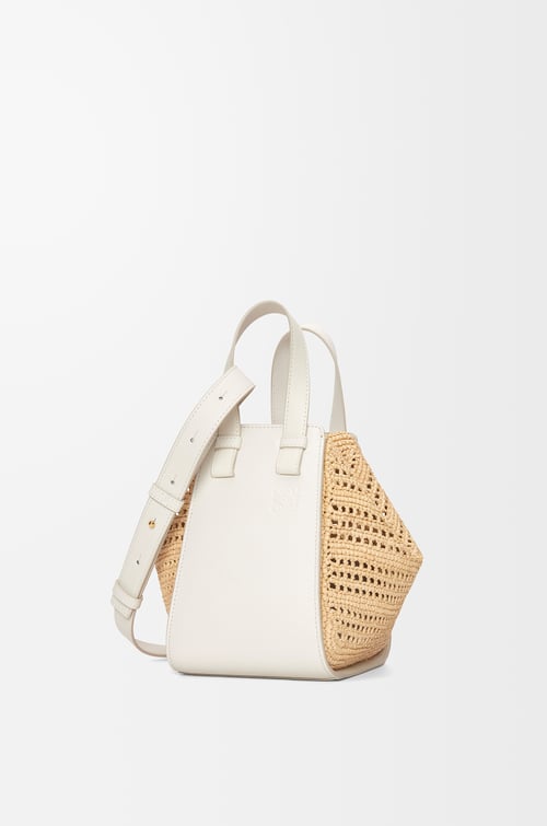 LOEWE Compact Hammock bag in raffia and calfskin Soft White/Natural