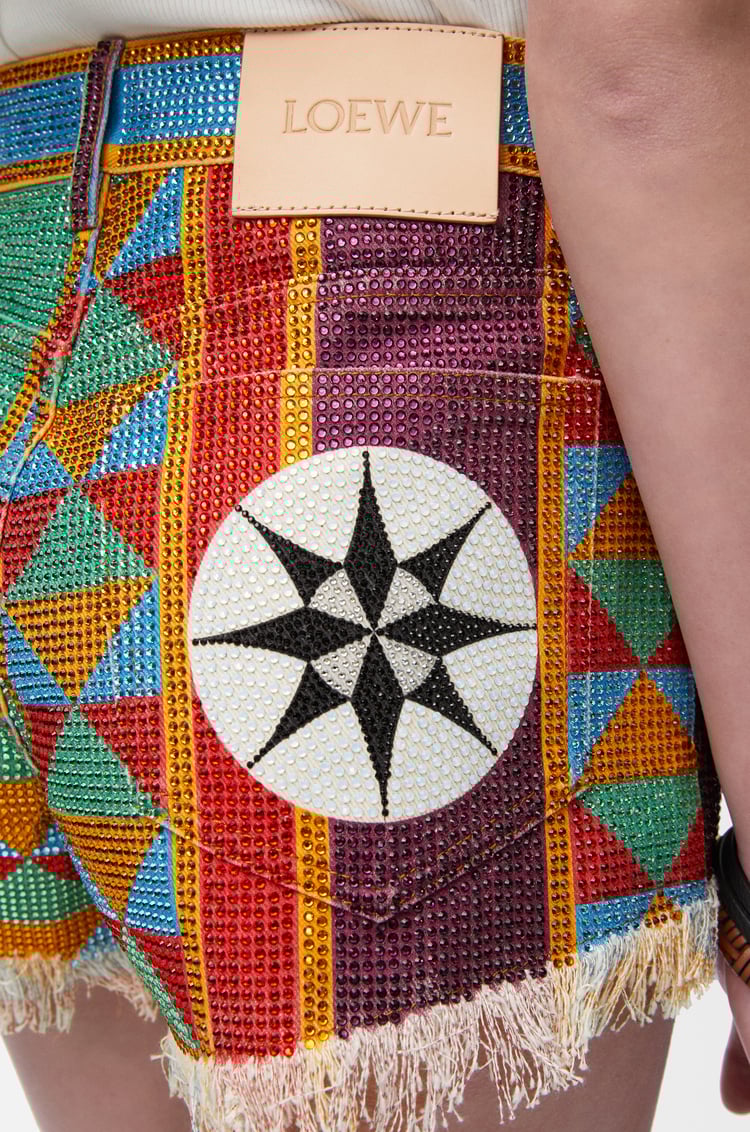 LOEWE Pantalón corto en denim con cristales Multicolor